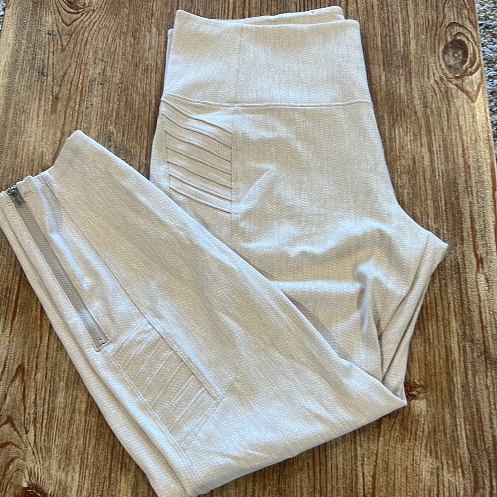 NWT Athleta Delancey Textured Moto Tight